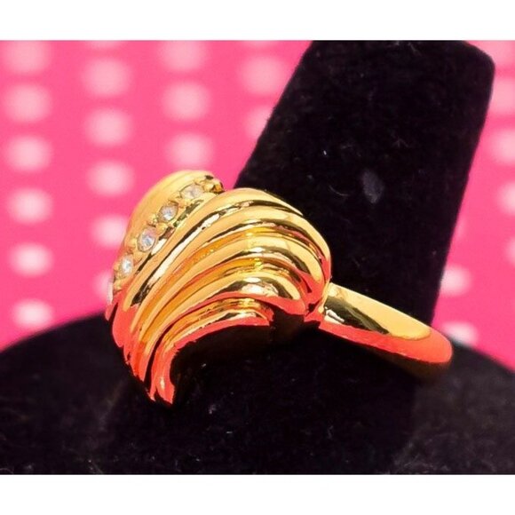 Vintage Golden Breeze Ring by Avon Size 8 1/2 - P23 - Picture 2 of 3